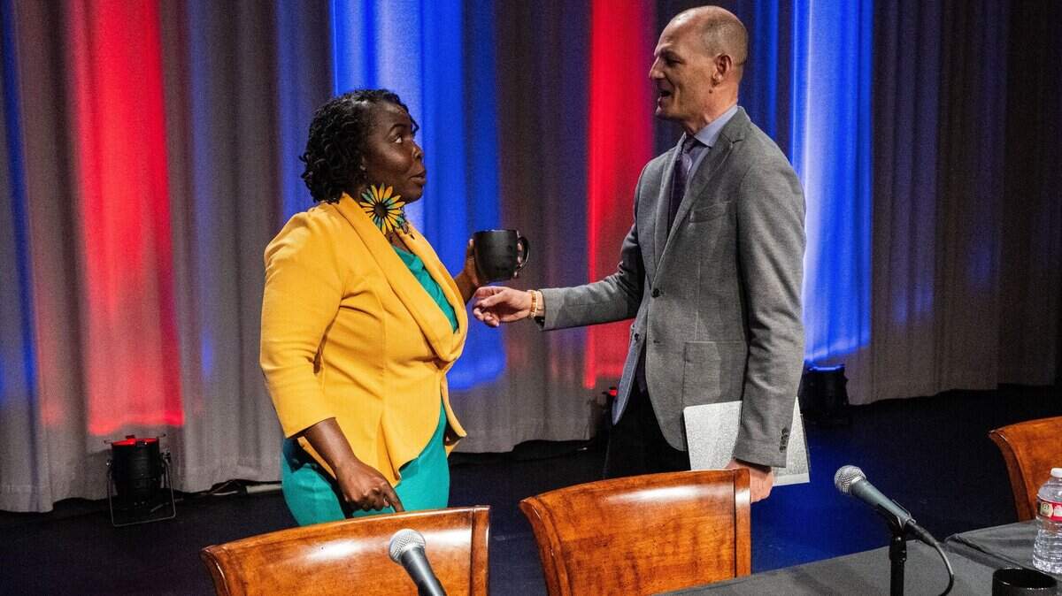 Sacramento mayoral candidates Flojaune “Flo” Cofer, and Kevin McCarty talk at the Sacramento Bee-KVIE mayoral forum in January. 