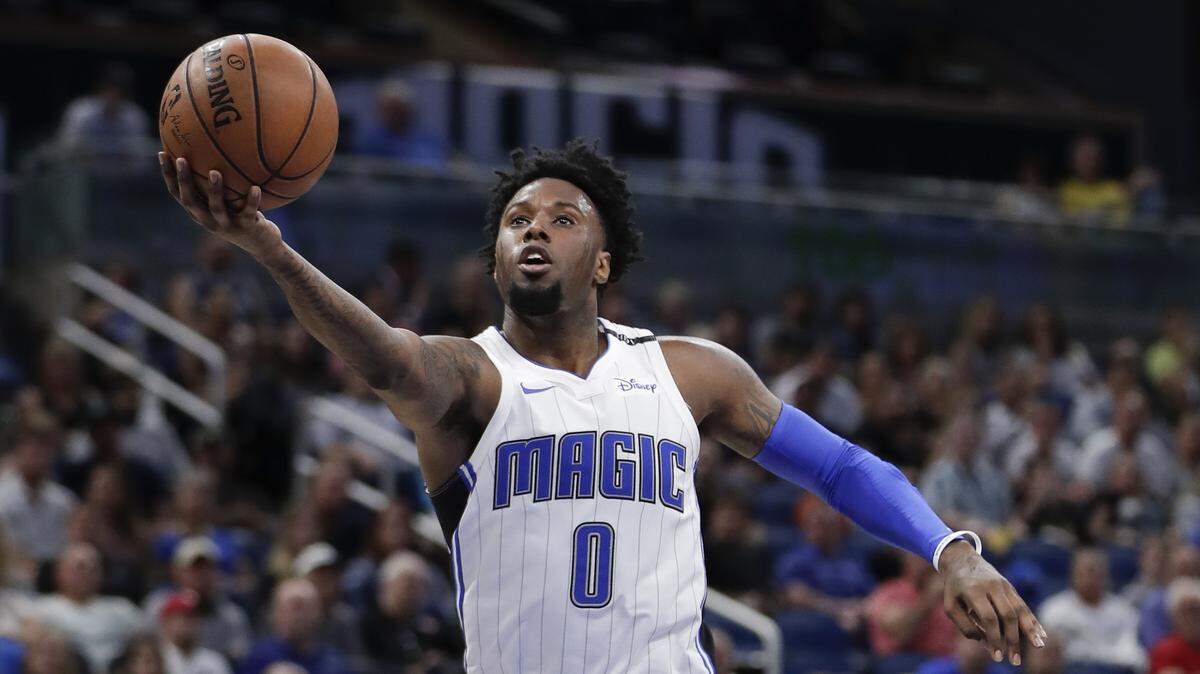 Jamel Artis played 15 games with the Orlando Magic last season. Artis, who competed with the Cleveland Cavaliers in the Las Vegas summer league, reportedly agreed to a two-year training camp deal with the Kings on Tuesday.