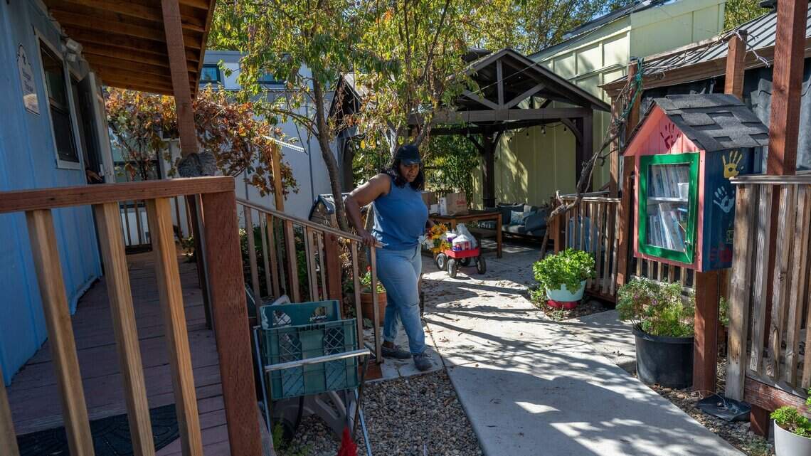 Tiny homes in Sacramento couple’s backyard help homeless families get back on their feet