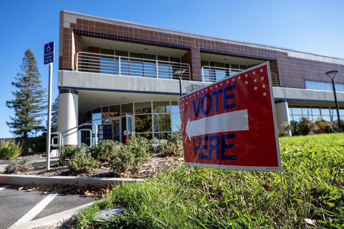 A "vote here" sign stands outside the vote center at the Placer County Clerk-Recorder-Elections Office in Rocklin on Tuesday, Oct. 28, 2025.