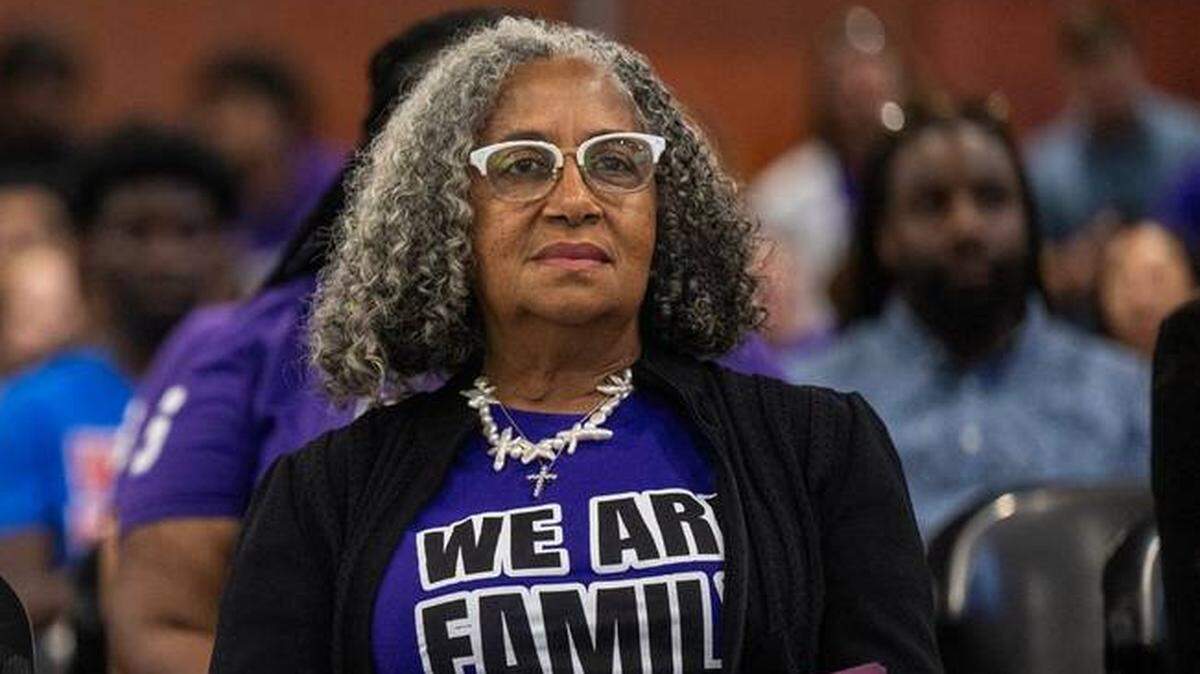 Sacramento district made St. Hope board member resign. She’s back at the school