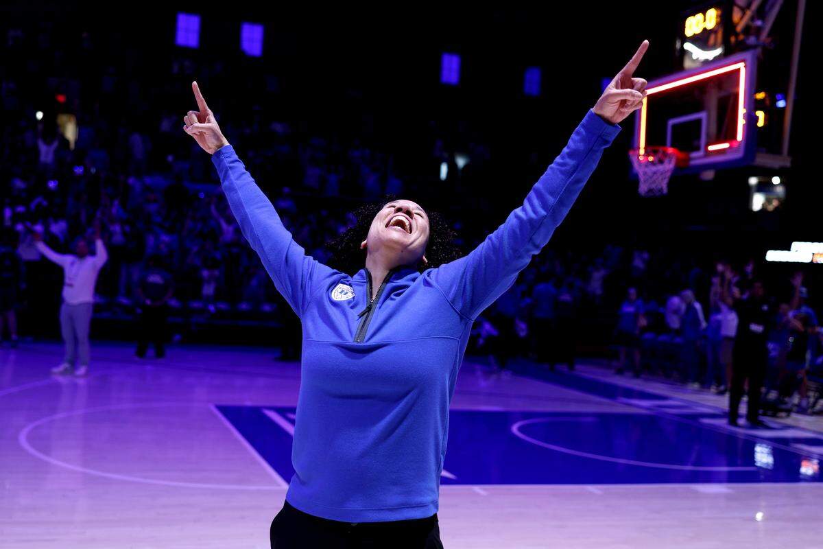 DURHAM, NORTH CAROLINA - MARCH 22: Head coach Kara Lawson of the Duke Blue Devils celebrates their 69-46 win against the Baylor Bears during a second round game of the 2026 NCAA Women's Basketball Tournament at Cameron Indoor Stadium on March 22, 2026 in Durham, North Carolina. (Photo by Lance King/Getty Images)