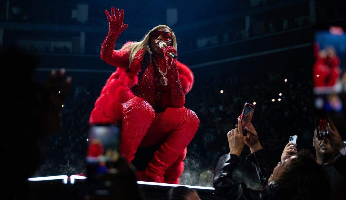 Mary J. Blige sings her opening song on the rear stage as fans capture the moment with their cellphones at Golden 1 Center on Saturday.