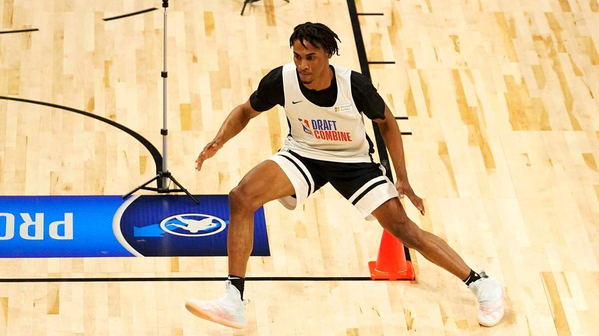 Tennessee’s Keon Johnson participates in the NBA Draft Combine at the Wintrust Arena Wednesday, June 23, 2021, in Chicago. (AP Photo/Charles Rex Arbogast)