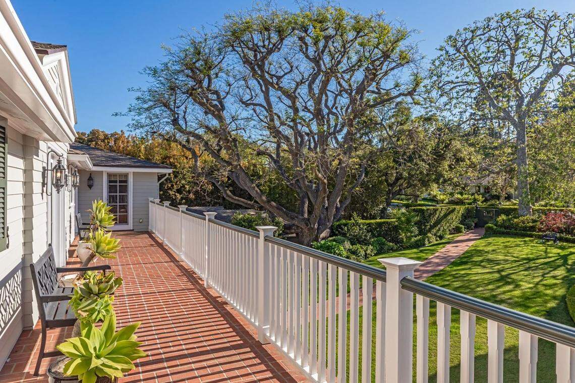 Both the “Breakfast at Tiffany’s” star and another Oscar-winning actor, Deborah Kerr, previously resided in the elegant residence.