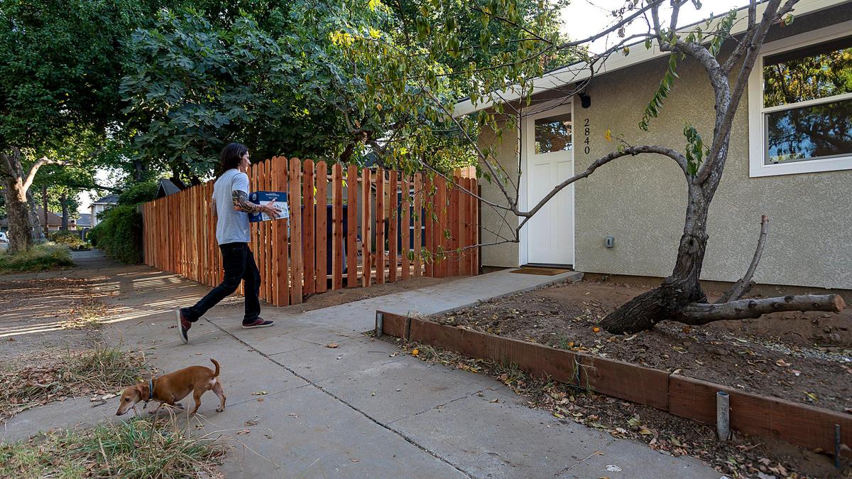 Steven Dake moves into his new home, an accessory dwelling unit, built in the backyard of Dov Kadin in 2019 in Sacramento.