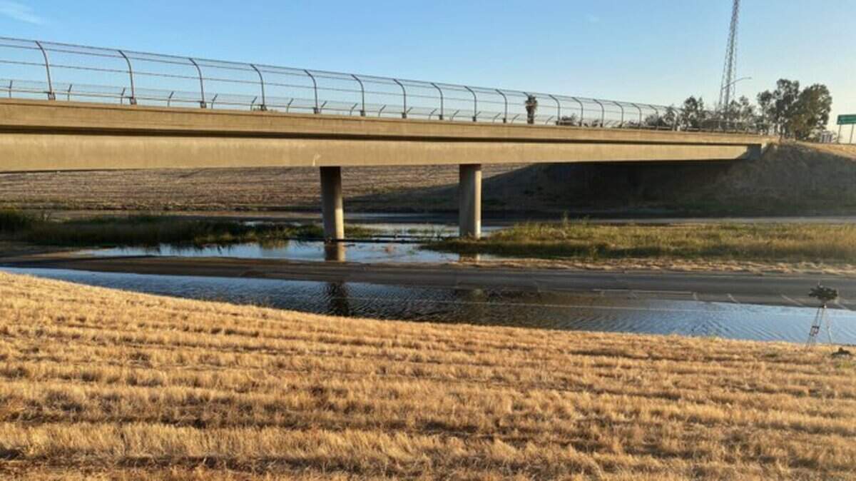 All lanes of both directions of Highway 65 are closed at McGowan Parkway near Olivehurst after a possible water main break flooded the roadway, according to the California Highway Patrol.