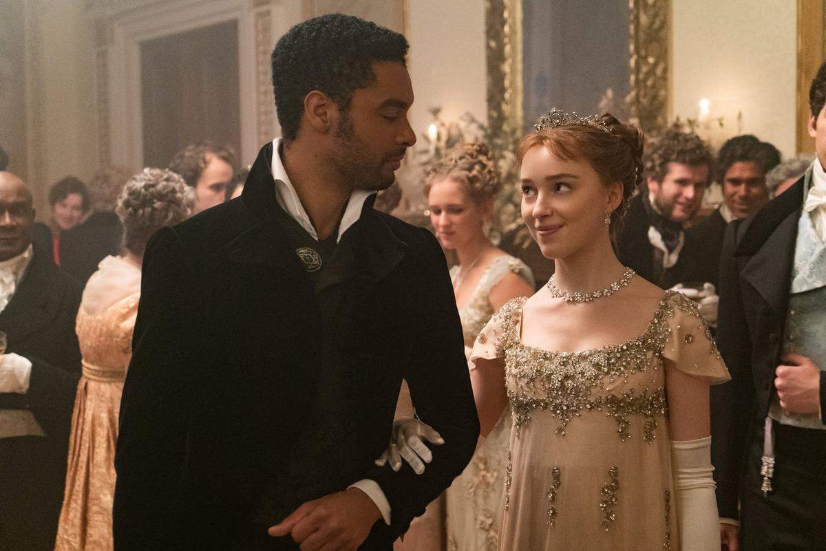 Regé-Jean Page as Simon Bassett and Phoebe Dynevor as Daphne Bridgerton in “Bridgerton.” “Bridgerton” is the first series to come out of Netflix’s exclusive, reportedly nine-figure deal with Shonda Rhimes. (Liam Daniel/Netflix/TNS)