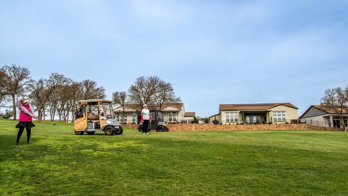 Homes line fairways along Rancho Murieta's two 18-hole golf courses. There golfers are playing on February 14, 2026. A new Sacramento County grand jury report says Rancho Murieta Community Services District hasn’t collected payment for reclaimed water it sells to the Rancho Murieta Country Club for its irrigation.