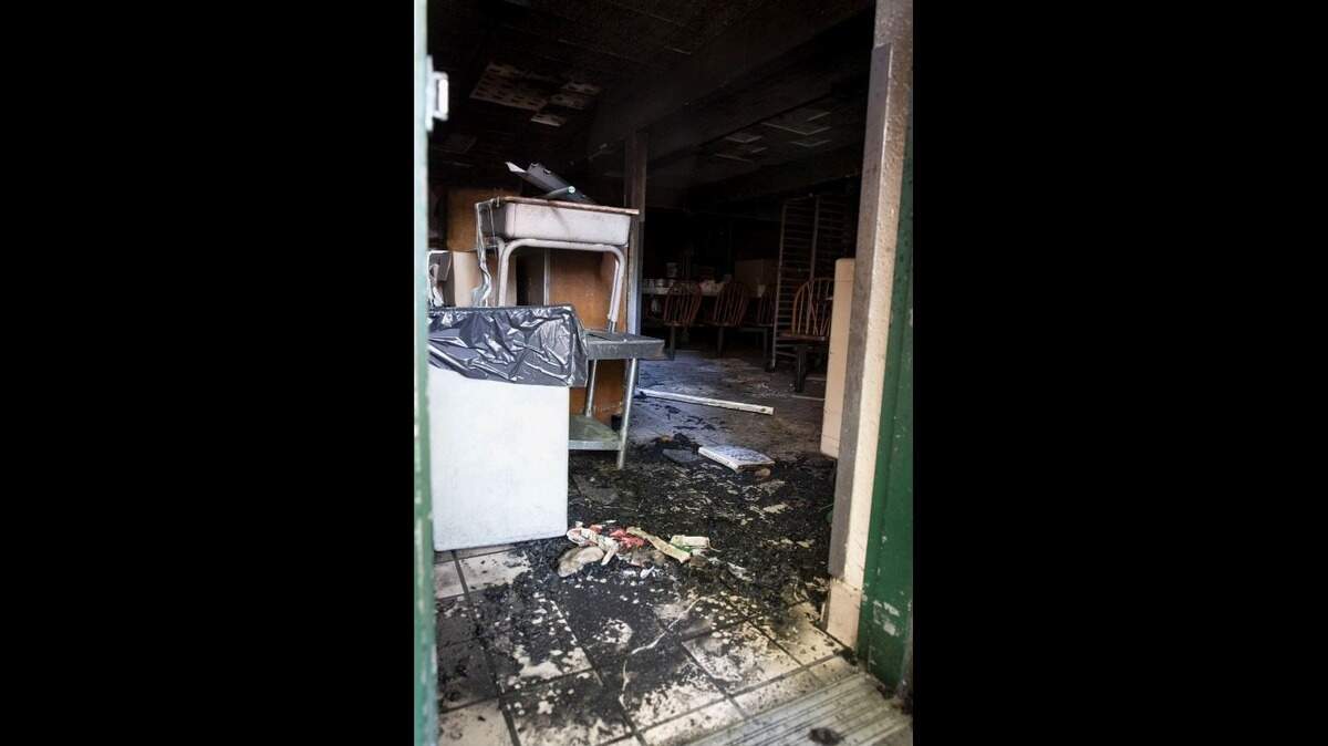 A Saturday fire at Loaves & Fishes in Sacramento displaced 14 women temporarily, but no one was injured.