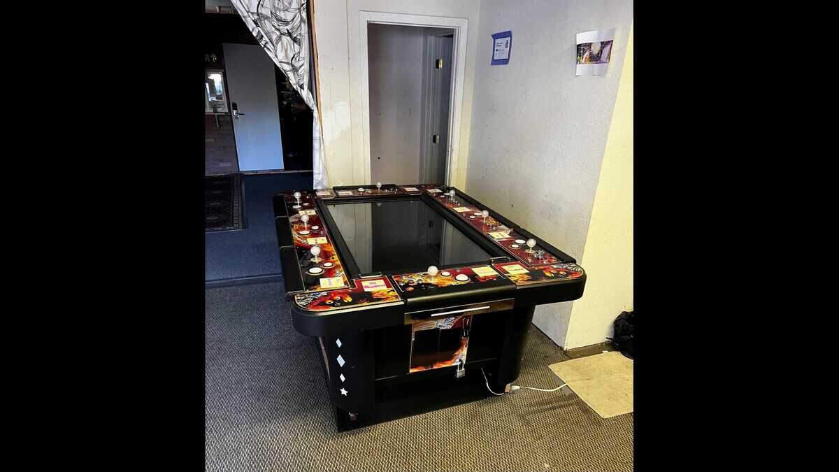An arcade-style machine is seen at a suspected gambling operation inside a shopping center in Citrus Heights on Thursday, June 9, 2022. Police served a search warrant at the slaphouse and arrested two people.