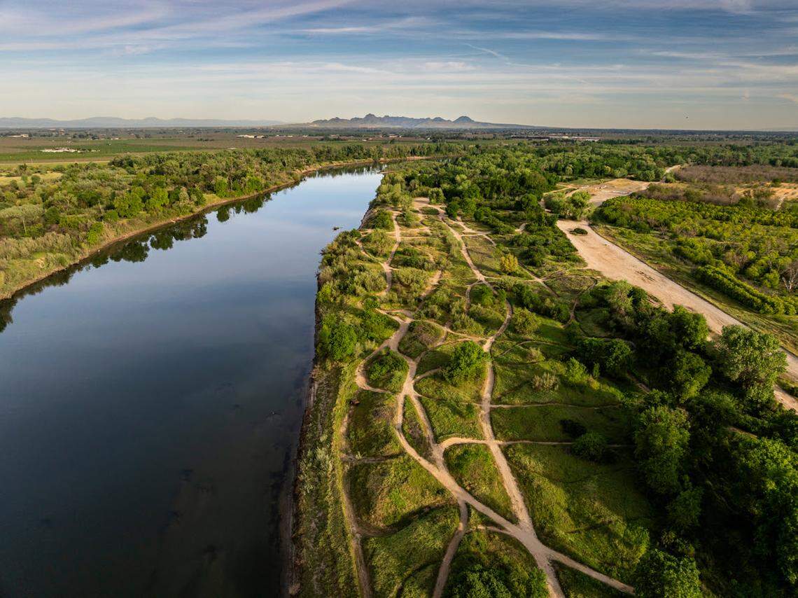 A drone photo of the site of a new state park in Yuba County along the Feather River.