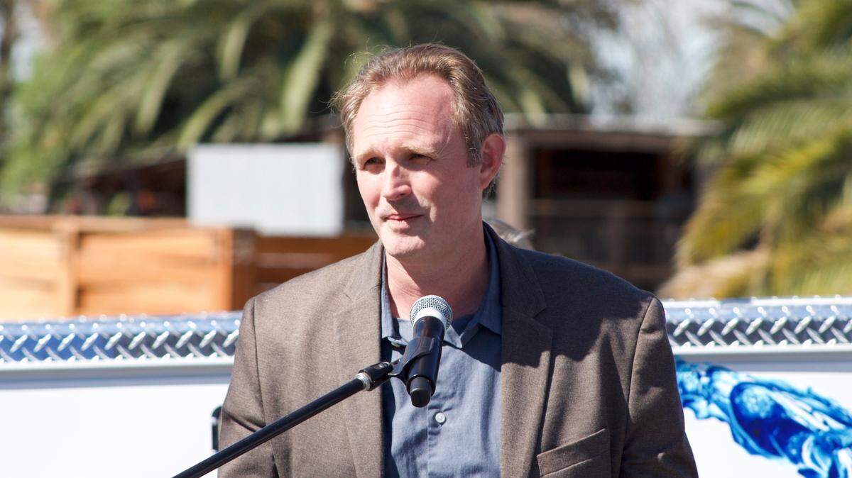 Republican Assemblymember James Gallagher has blasted Gov. Gavin Newsom over a Democrat redistricting effort for congressional seats, but has been silent on what Texas GOP lawmakers are doing.
