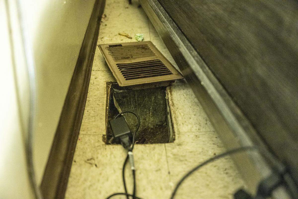 Angel Thomas, a resident at the Alder Grove public housing complex off Broadway, on Thursday moved her bed, where she says a broken vent is located that hasn’t been fixed. A recent report by SHRA estimates renovations to Marina Vista and Alder Grove could exceed $1 billion.