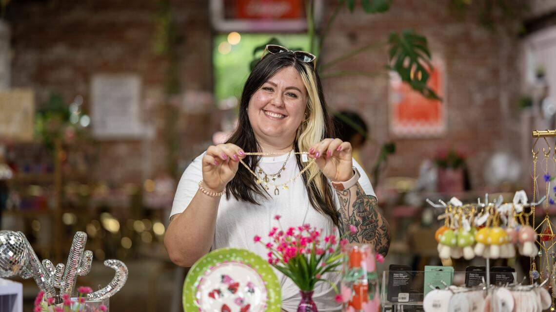 ‘A dreamer’s dream.’ Oak Park accessory shop cultivates girlhood through crafts