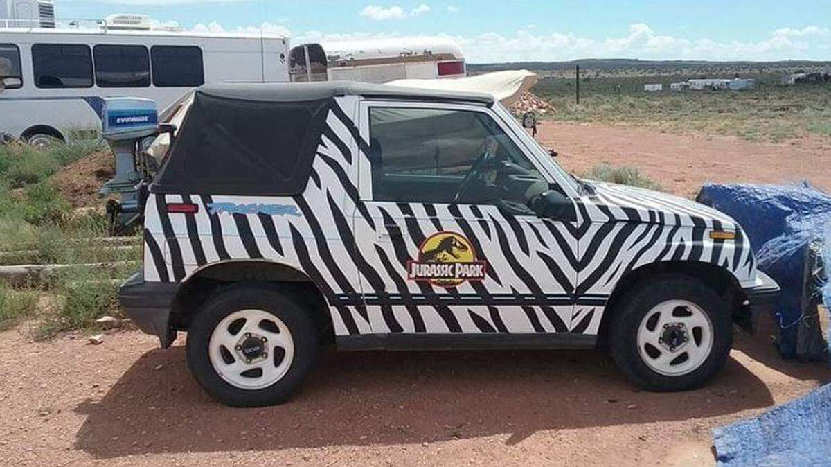 Someone drove off in a Geo Tracker painted like a zebra-striped “Jurassic Park” vehicle, and police in Snowflake-Taylor, Arizona, would like some help getting it back, a Facebook post says.