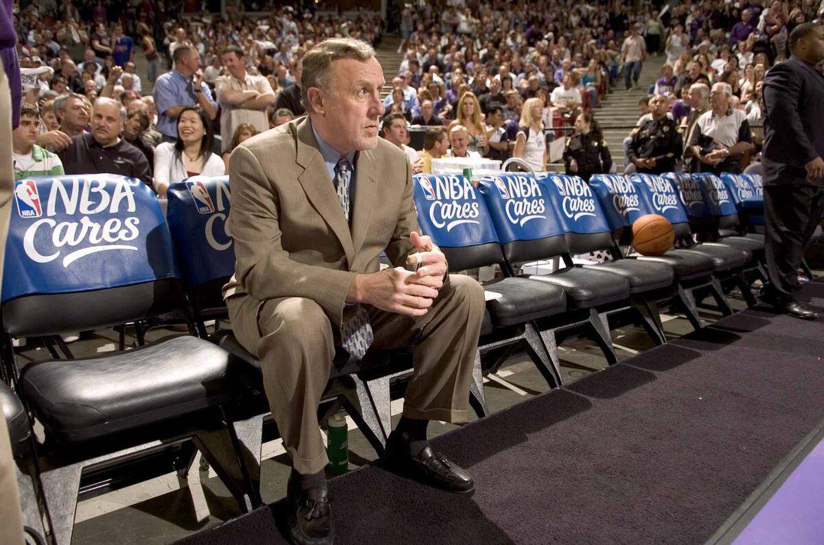 Sacramento Kings head coach Rick Adelman waits alone on the bench for the start of Game 6 of the Western Conference Playoffs against the San Antonio Spurs at Arco Arena on May 5, 2006.