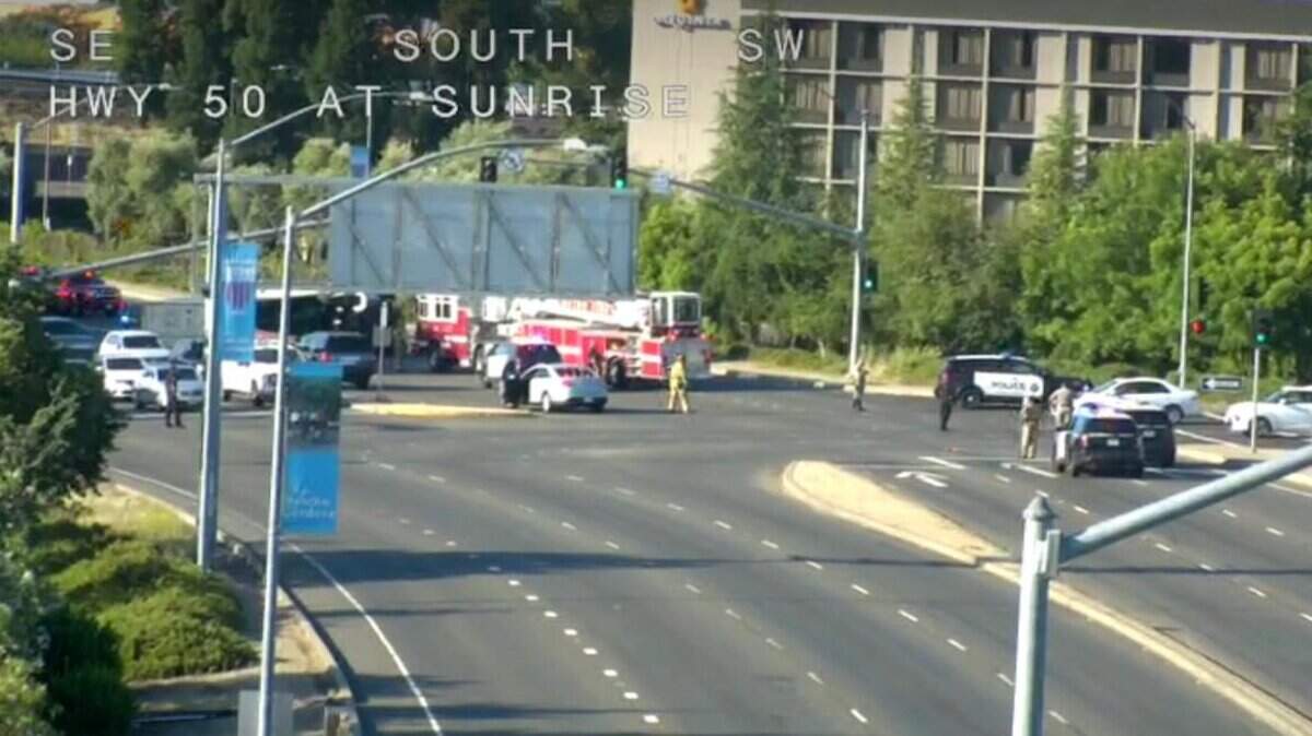 An overturned big rig Tuesday morning has blocked all southbound lanes of Sunrise Boulevard at Folsom Boulevard, a major intersection in Rancho Cordova, according to Caltrans and California Highway Patrol.