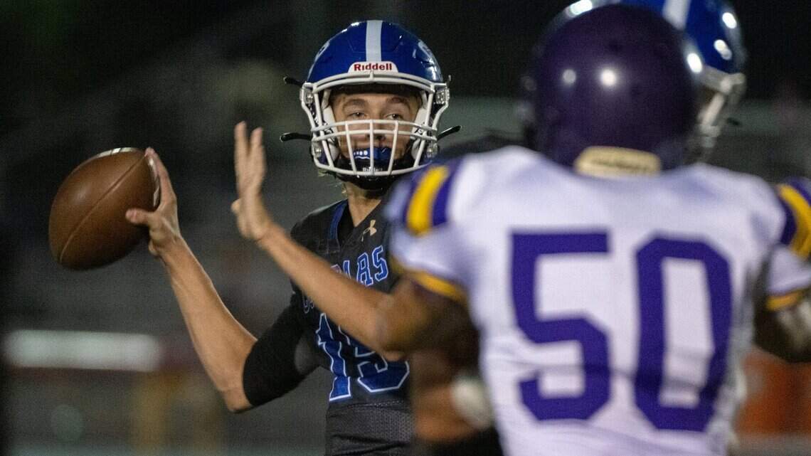 Prep football: Sacramento has great quarterbacks. Here’s our picks for the top 20