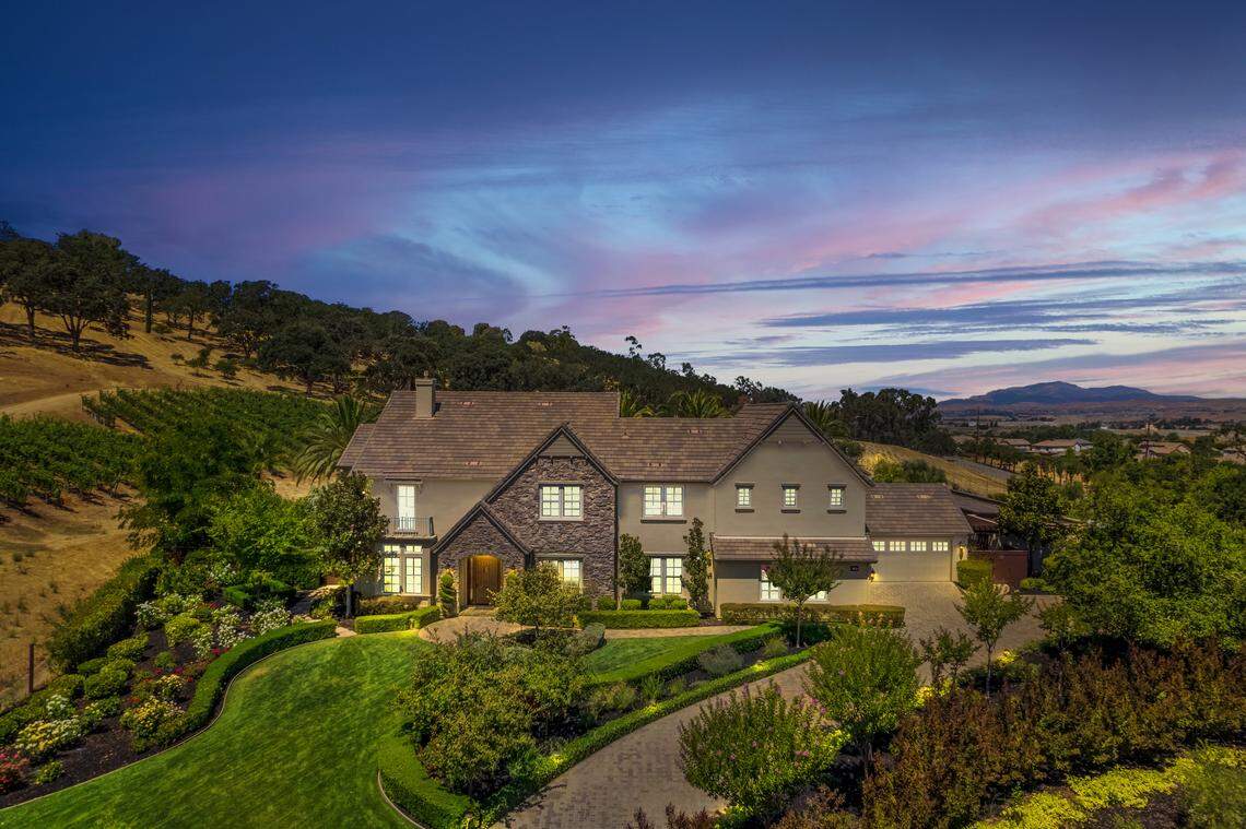 Jack McCauley, founder of video game Guitar Hero & VR firm Oculus, puts vineyard estate in Pleasanton, California up for sale via auction.