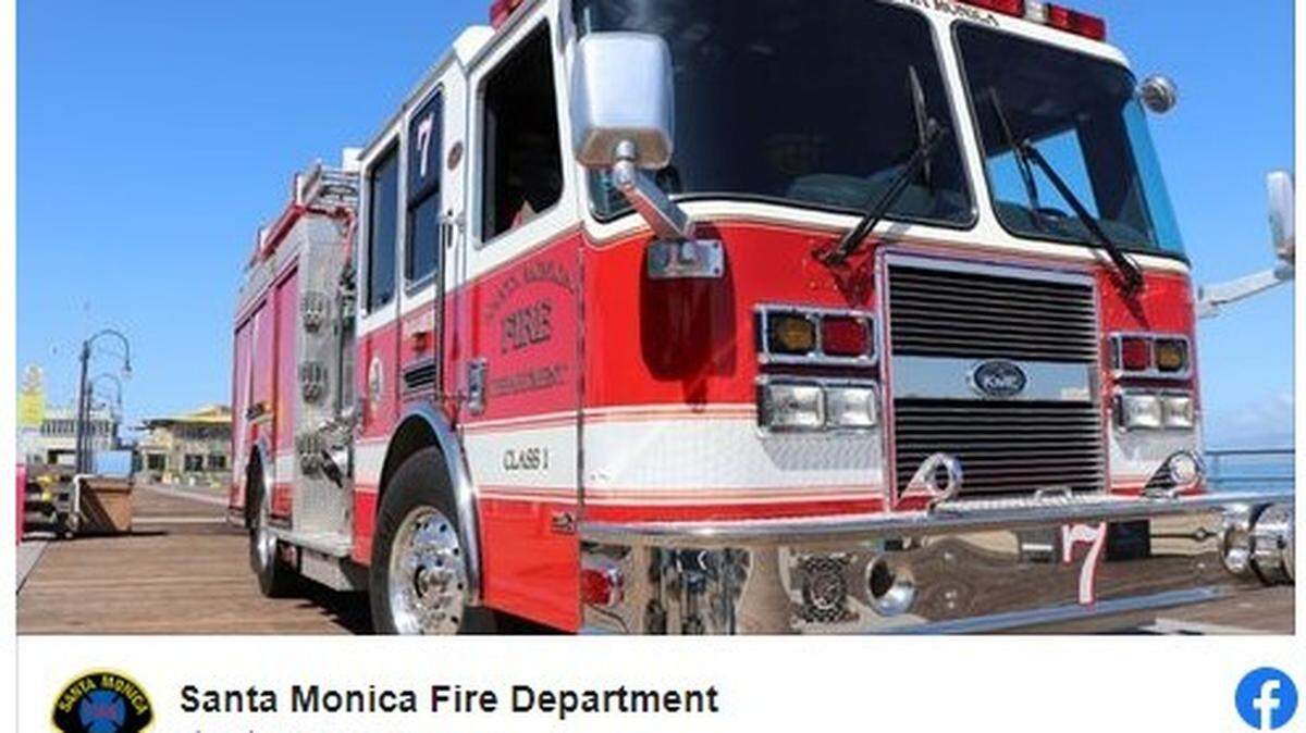 A plane crashed in Santa Monica, California, leaving two dead.