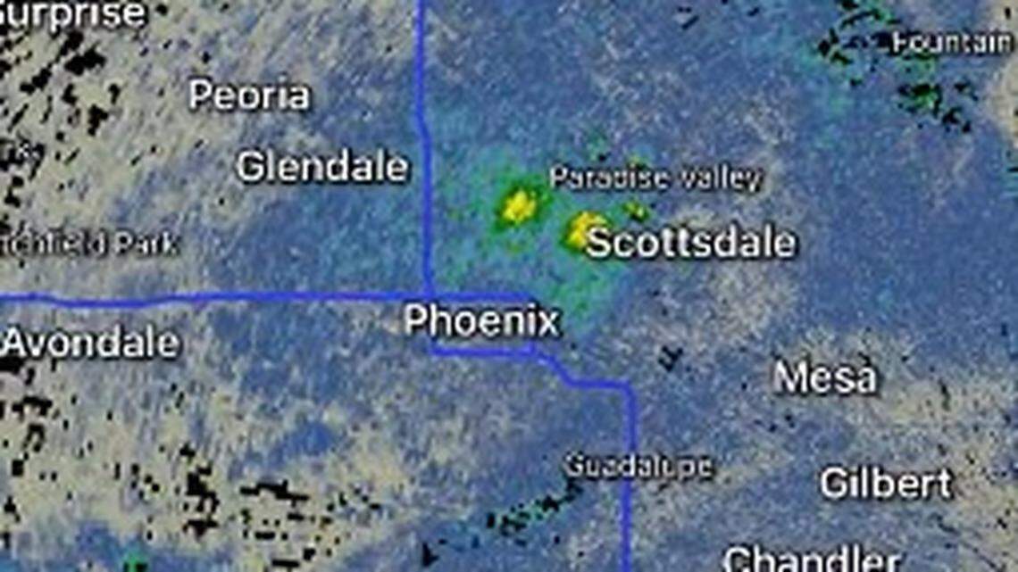 National Weathre Service radar captures two odd plumes in Phoenix at dusk. What are they?