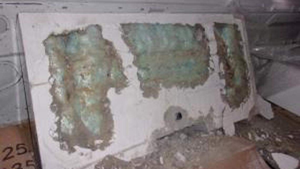 Agents found two porcelain sinks hiding nearly 900,000 fentanyl pills at a California border crossing from Mexico, officials say.