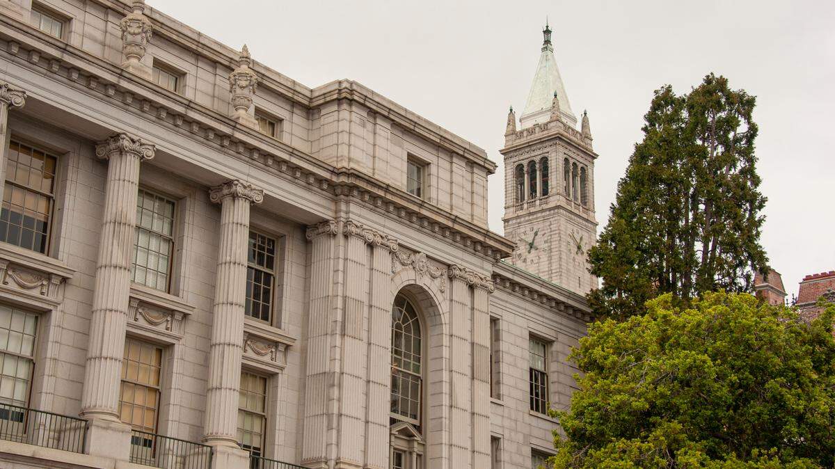 University of California, Berkeley campus clock tower