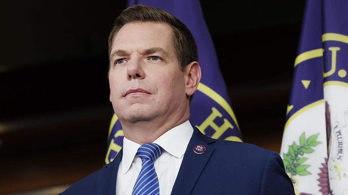 WASHINGTON, DC - SEPTEMBER 08: Rep. Eric Swalwell (D-CA) speaks at a news conference at the U.S. Capitol Building on September 08, 2025 in Washington, DC. U.S. House Minority Leader Hakeem Jeffries (D-NY) held the news conference to discuss the House Republicans approving a new panel to investigate the January sixth attack on the U.S Capitol. (Photo by Anna Moneymaker/Getty Images)