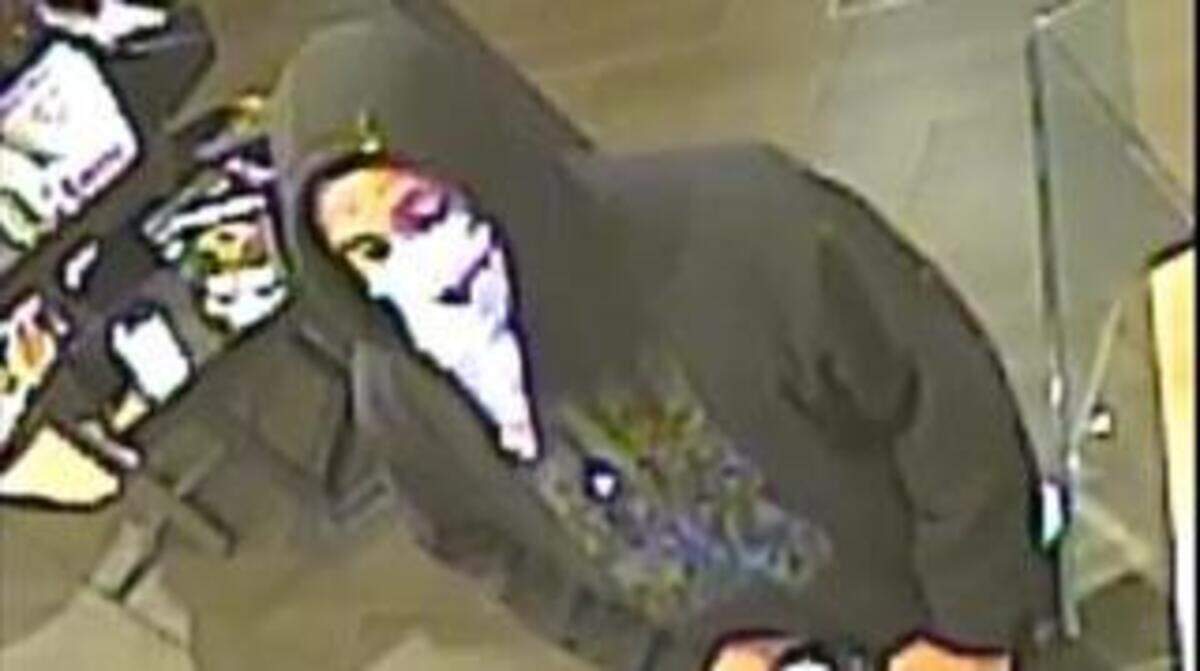 Police are offering up to $1000 for information on a serial robber who has targeted six businesses on the same street in North Sacramento.