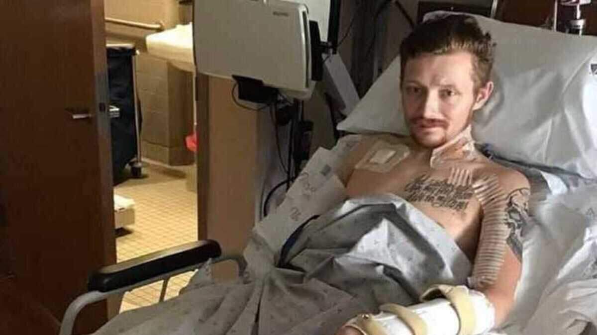 Andrews was among 18 U.S. service members who survived the suicide-bomberâs attack as they were working to evacuate Americans Afghan refugees and Americans.Â He underwent 25 surgeries for his injuries, including two amputations.