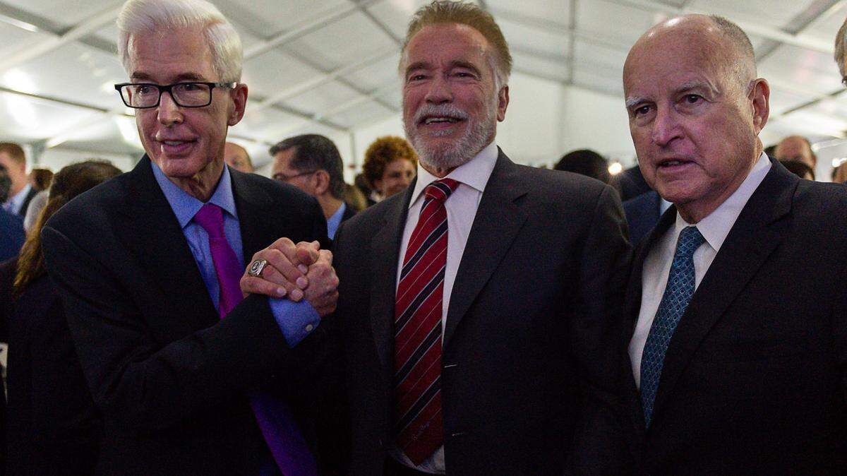 Former California governors Gray Davis, Arnold Schwarzenegger and Jerry Brown pose for photograph after Gov. Gavin Newsom was sworn-in as California’s 40th governor during the inauguration at the state Capitol on Monday, Jan. 7, 2019 in Sacramento.