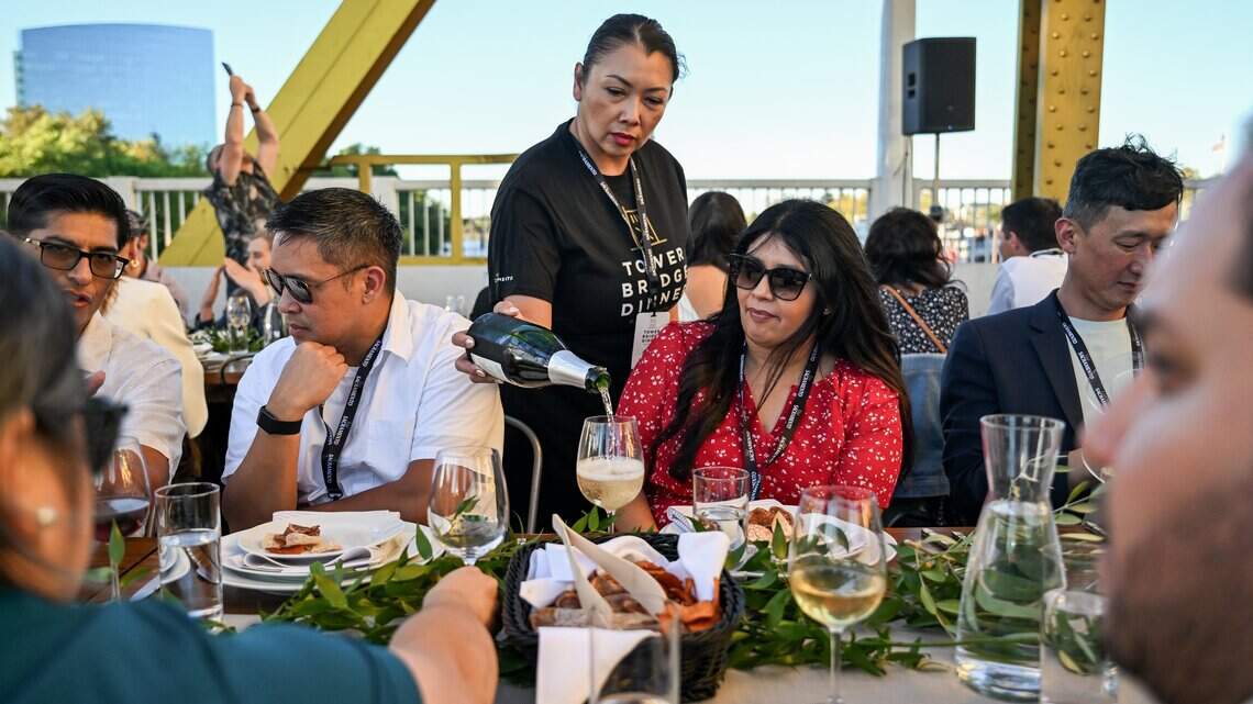 Sacramento weekend news: Tower Bridge dinner recap, K-9 police chase and more