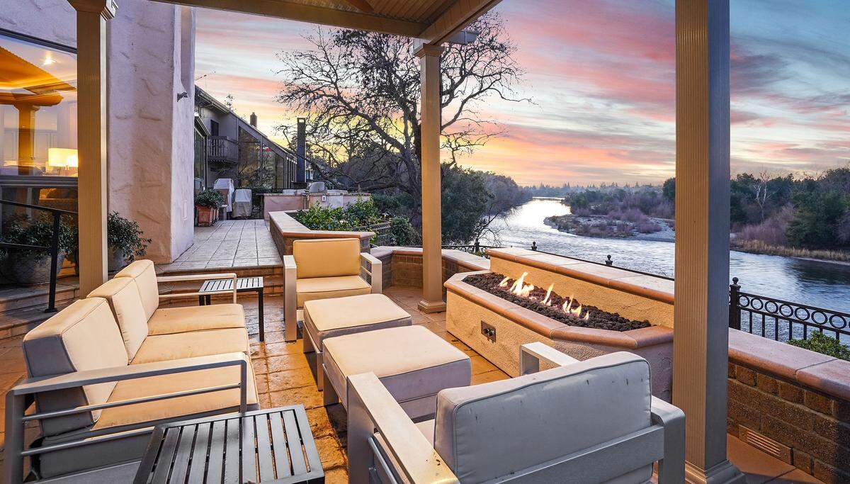 The 5,119-square-foot home in Sacramento, California has unparalleled American River views.