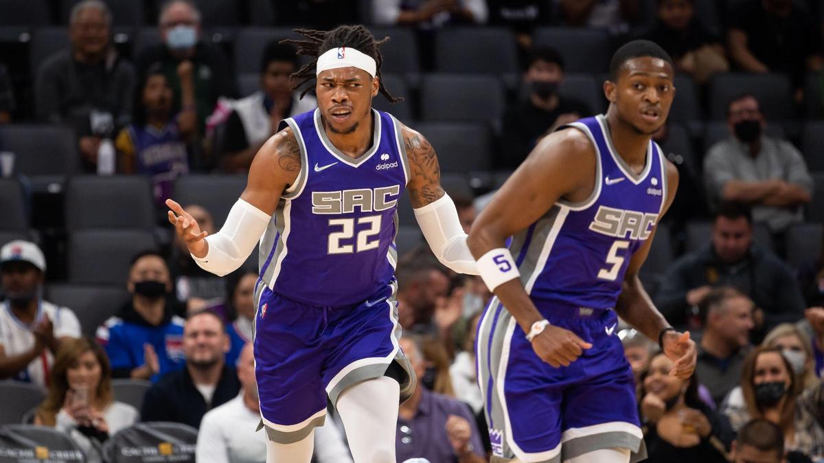 Sacramento Kings center Richaun Holmes (22) questions no foul call after scoring under defensive pressure by the New Orleans Pelicans, as De’Aaron Fox runs downcourt near him, during the first period of the NBA basketball game Wednesday, Nov. 3, 2021, at Golden 1 Center in Sacramento.