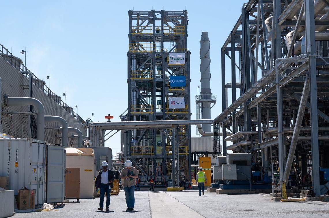 Calpine announces first-of-its-kind in California carbon capture (CCUS) demonstration pilot adjacent to an existing natural gas power facility at Los Medanos Energy Center on July 14 in Pittsburg. The U.S. DOE gave a grant for the FEED study that will help inform this project’s findings and could help decarbonize existing natural gas power plants across California and U.S.