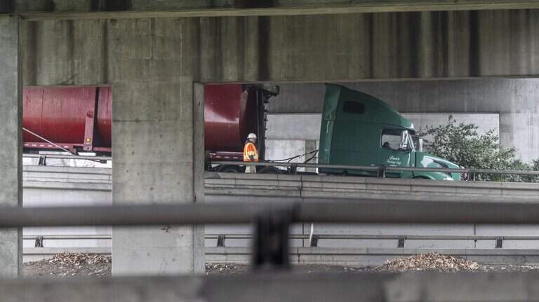 Latest win for California in legal fight with feds over commercial drivers data