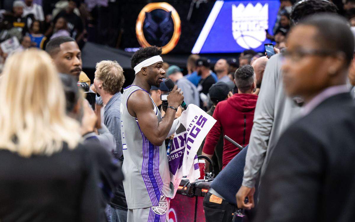 Sacramento Kings guard Terence Davis (3) interviews after the game, later giving the order to “light the beam,” after the team’s win over the Brooklyn Nets on Nov. 15.