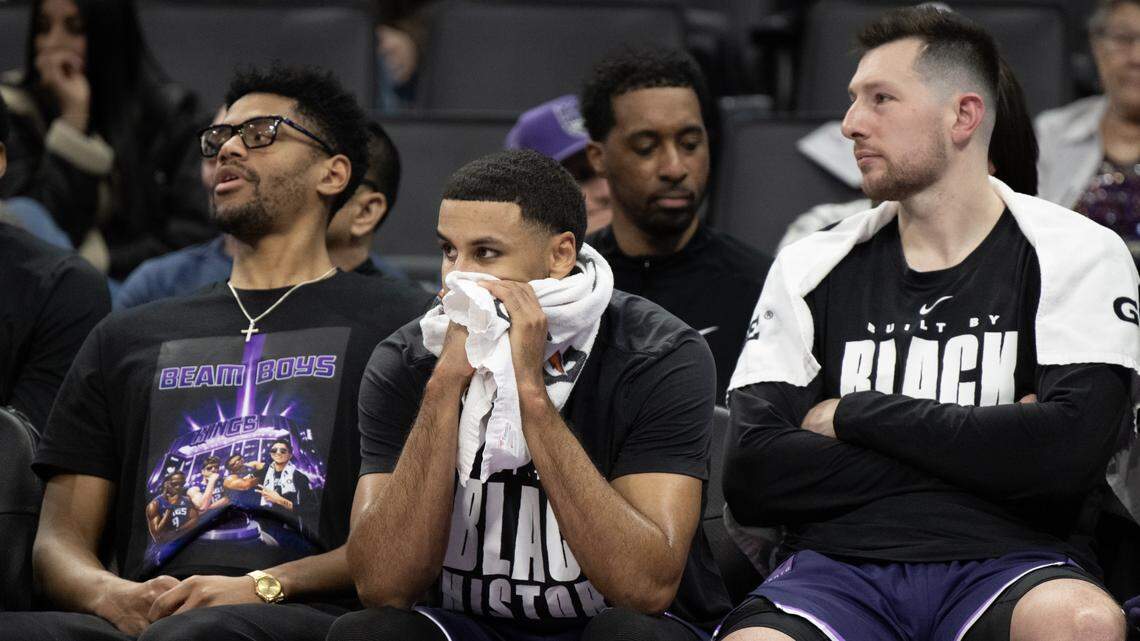 Not again: Injury forces Kings’ Keegan Murray to leave game against Rockets