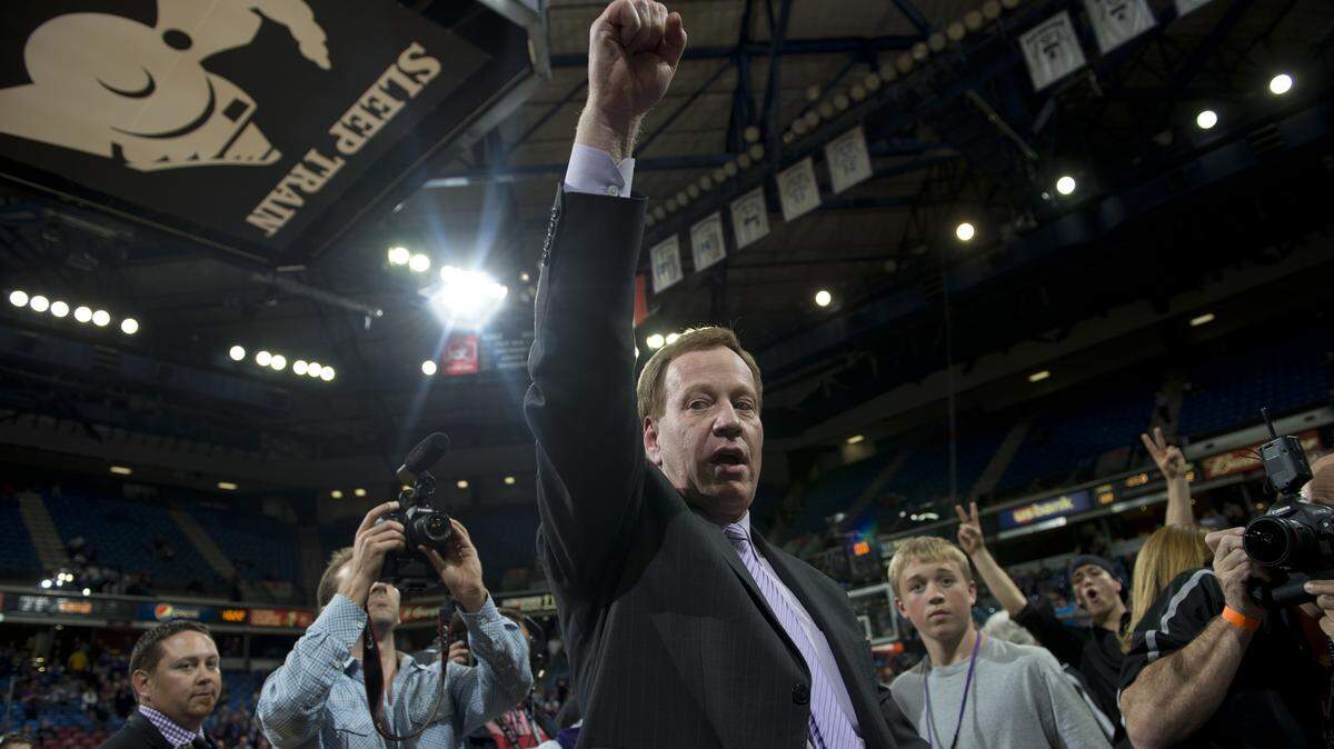 Grant Napear raises a fist after thanking Sacramento Kings fans at the end of the season in 2013, when a move by the team seemed imminent. He is returning to the Sacramento sports radio scene five years after being fired in 2020. 