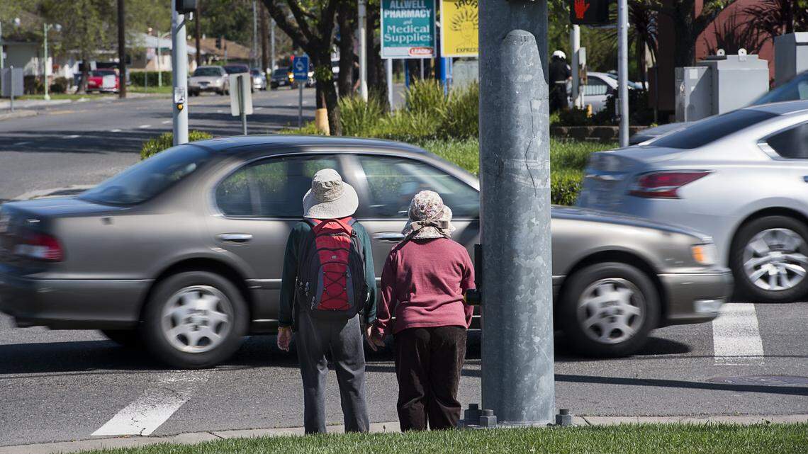 Sacramento car crashes on dangerous roads killed six people last month. Where?