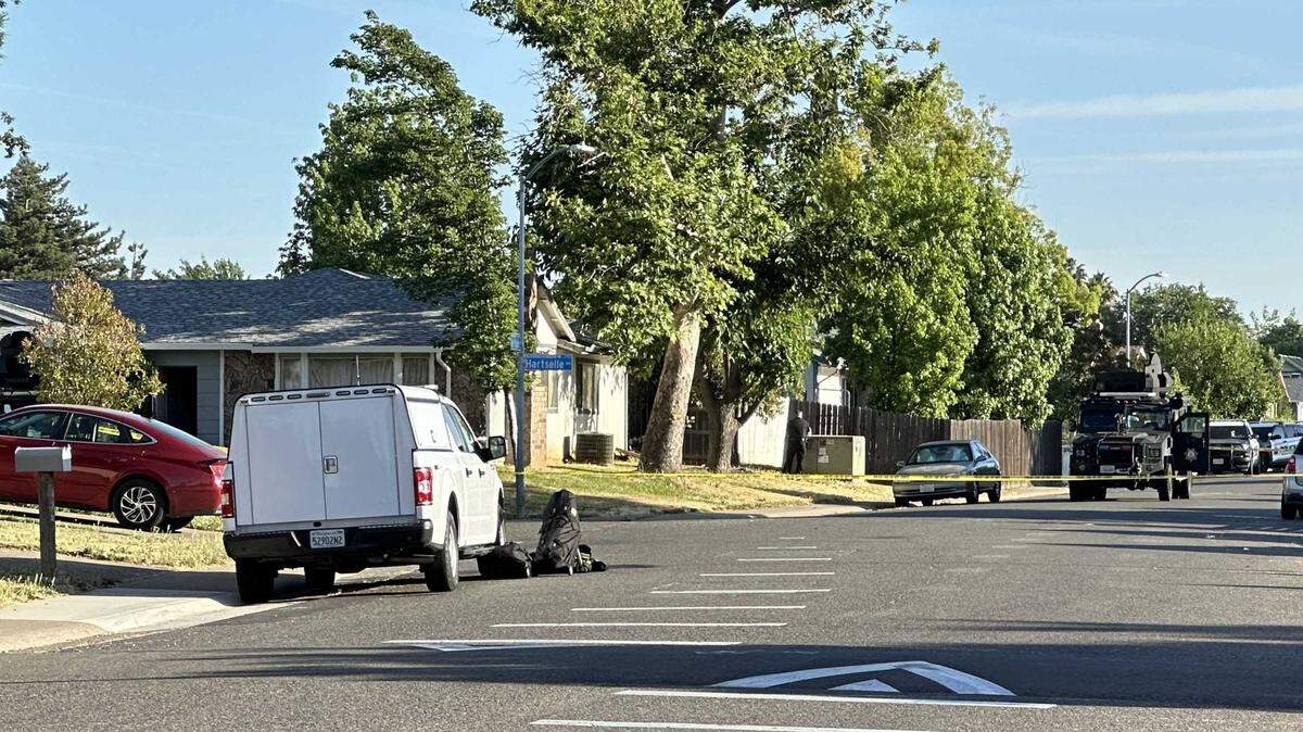 Sacramento County sheriff’s deputies investigate a deputy-involved shooting Thursday in Rancho Cordova after a man died on the 3300 block of Hartselle Way. The man is accused of killing two other people.