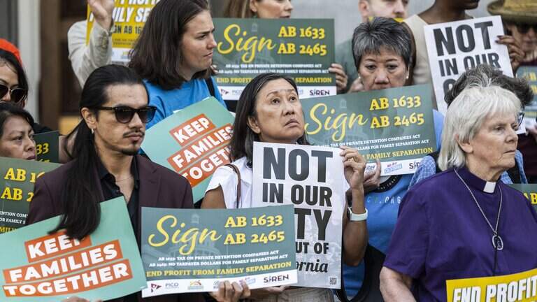 Advocates, community push for Newsom signature on pair of detention centers bills