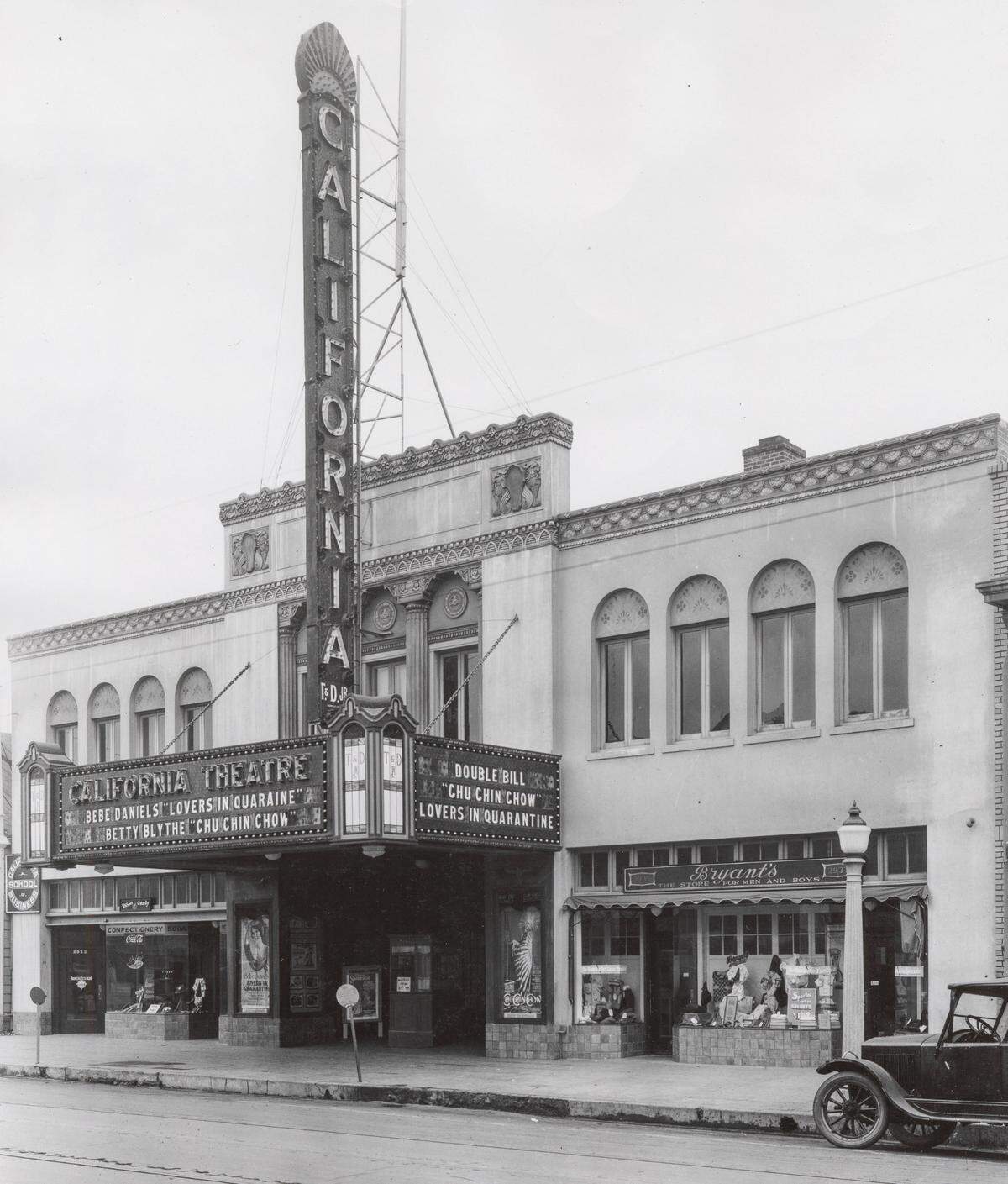 The California Theatre stands on 35th Avenue in Sacramento’s Oak Park neighborhood in 1926. The theater burned in the 1950s and was demolished.