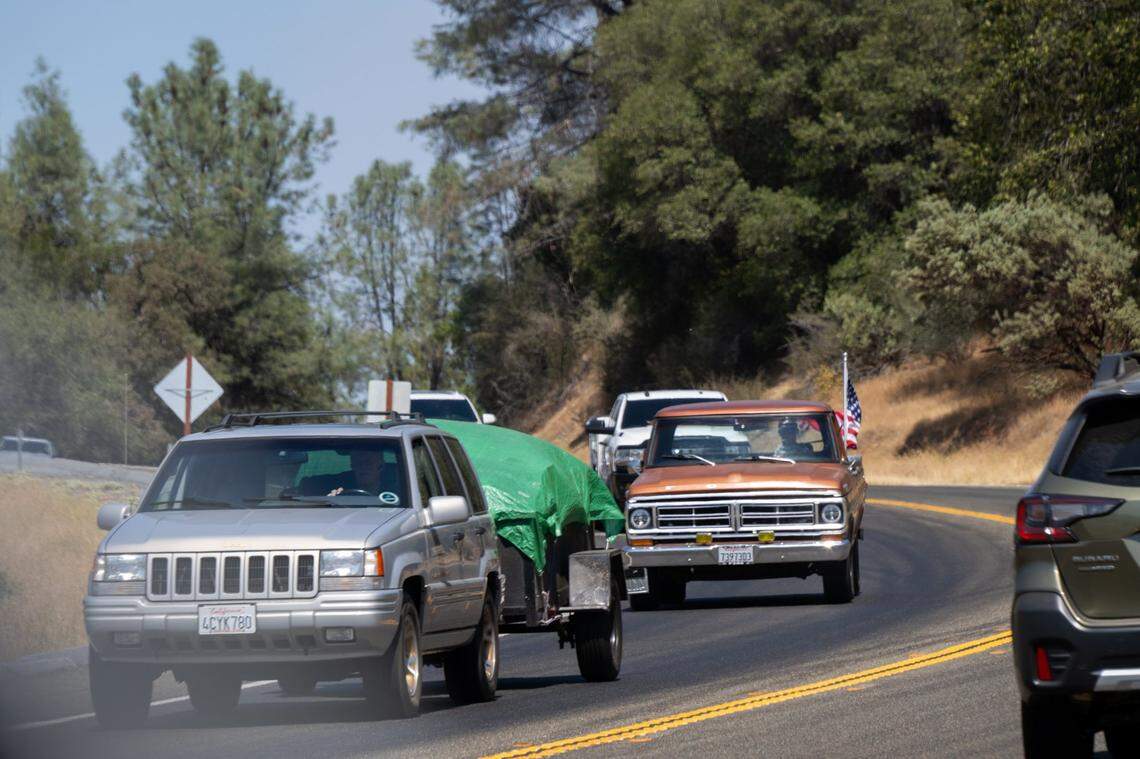 Foresthill-area residents flee the Mosquito Fire toward Auburn on Wednesday, Sept. 7, 2022.