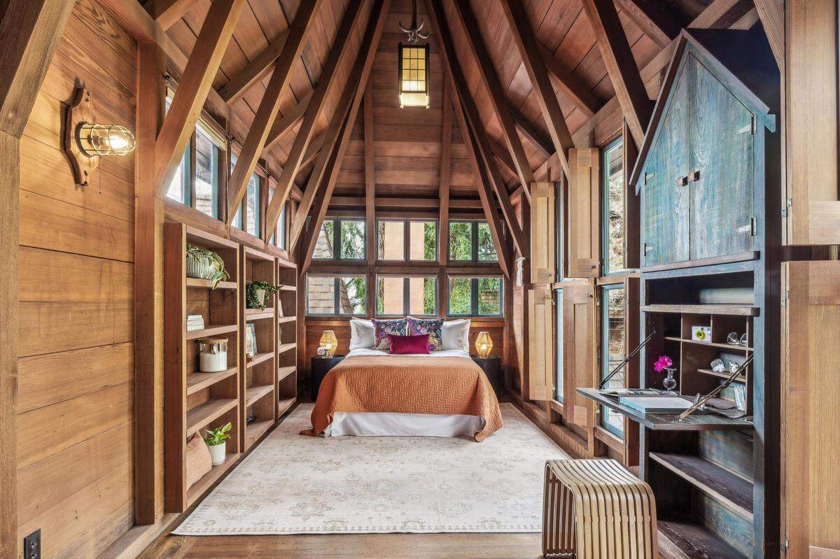 The home has two bedrooms and one bathroom.