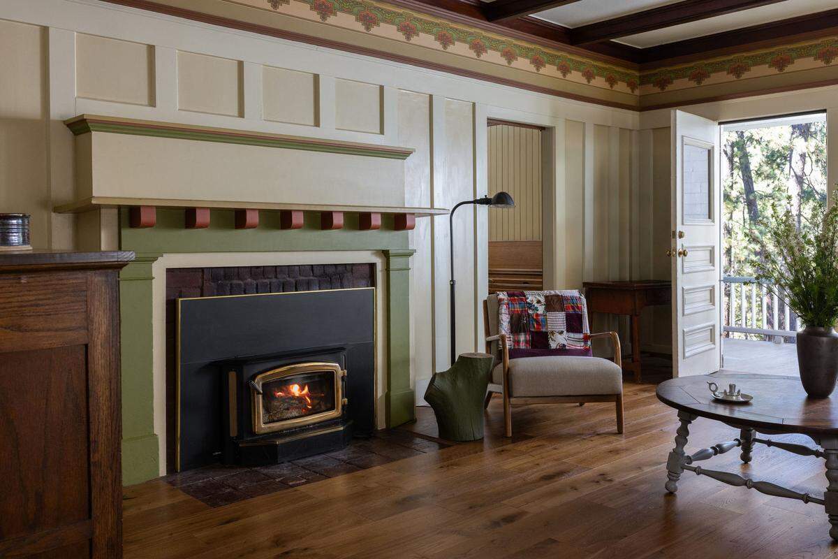 The main house, believed to have been built in 1906, is the centerpiece at roughly 3,700 square feet, featuring six bedrooms, four and a half baths, vintage details and virgin-growth redwood.