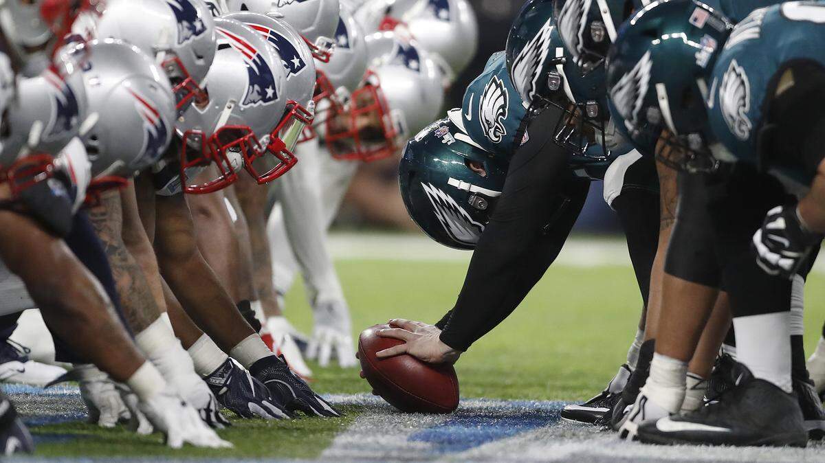 The New England Patriots, left, and Philadelphia Eagles met in Super Bowl LII on Feb. 4. An Eagles fan recently received a kidney donation from a Patriots fan.