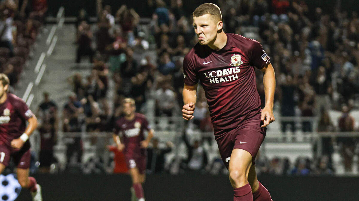 Sacramento Republic’s Jack Gurr celebrates after scoring a goal against Loudon on Saturday, Sept. 10, 2022.