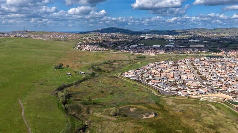 If El Dorado Hills becomes a city, what happens to its affordable housing obligations?